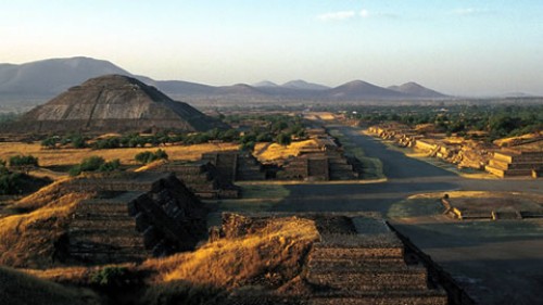 El enigma y misterio de Teotihuacan y sus Pirámides El enigma y misterio de Teotihuacan y sus Pirámides